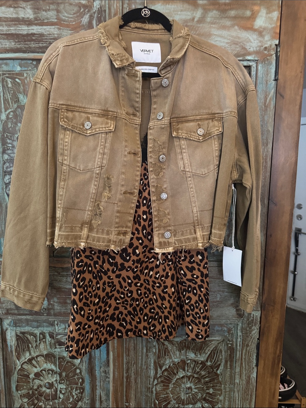 Vervet Womens Distressed Cropped Jean Jacket - Tan